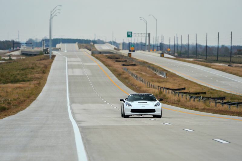 Hennessey_Corvette-C7_Toll-Road04