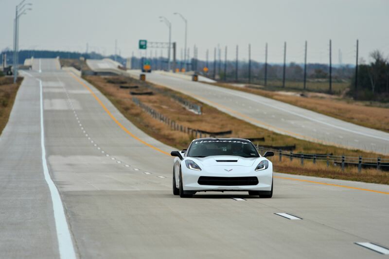 Hennessey_Corvette-C7_Toll-Road05