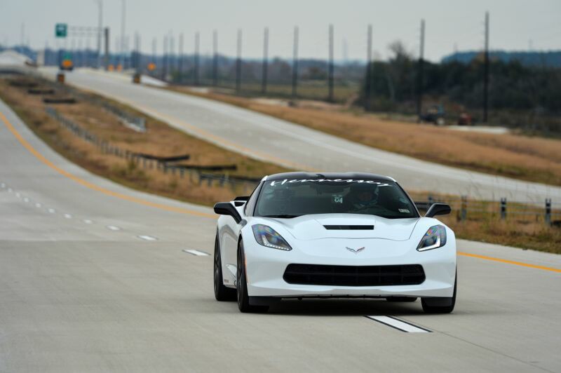 Hennessey_Corvette-C7_Toll-Road06