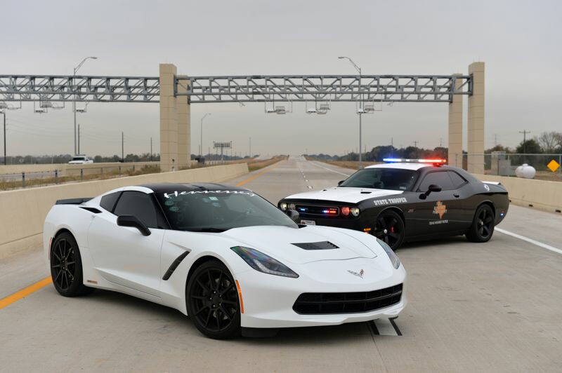 Hennessey_Corvette-C7_Toll-Road22